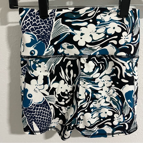 NWOT Free People Never Better Printed Run Shorts in Blue Koi Fish - XS - Picture 10 of 11